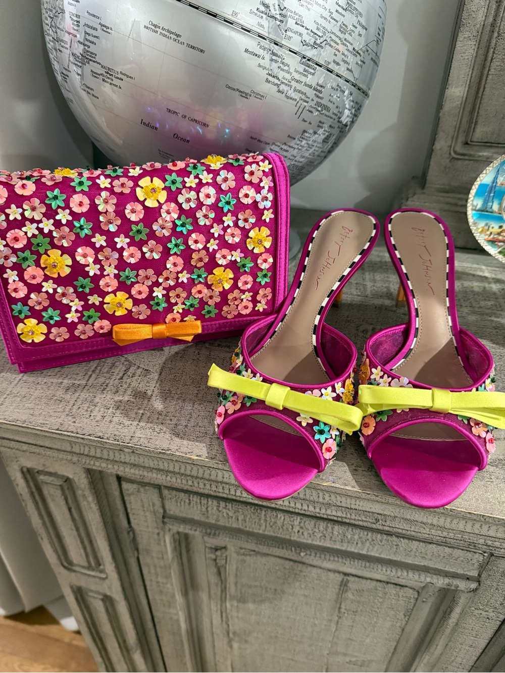 New Fuchsia Floral Bow Sandals and Clutch Set